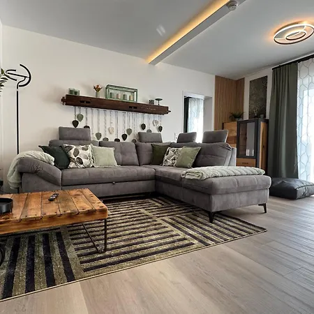 Lili's Mit Schlossblick Apartament