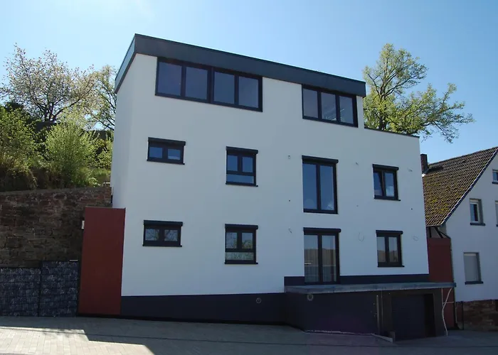 Lilis Ferienwohnung Mit Schlossblick 1