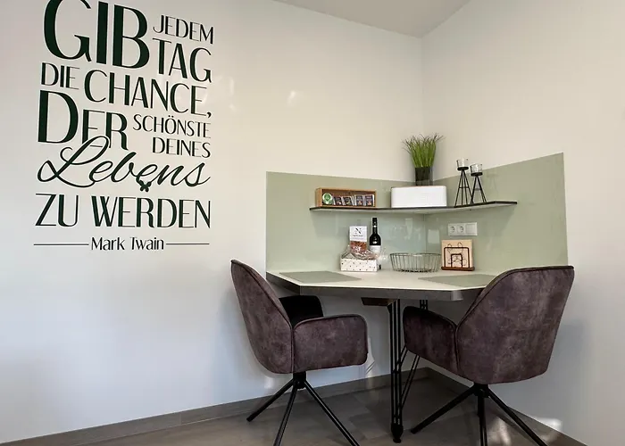 Lilis Ferienwohnung Mit Schlossblick 1 *